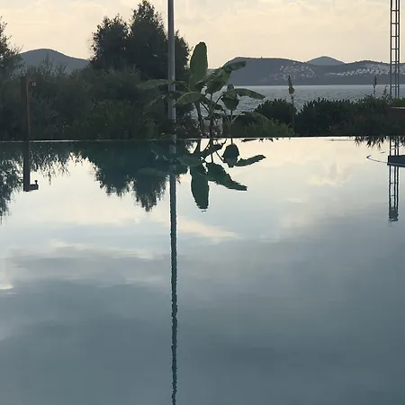 Egesu Marina Guest house Gulluk